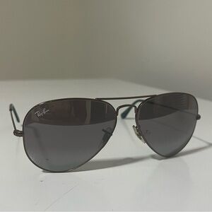 NWOT Ray-Ban Classic Aviator Sunglasses with Black Lenses